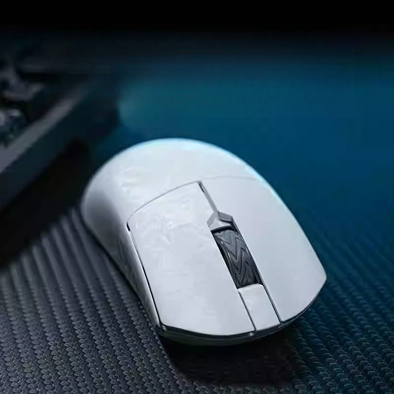 ワイヤレス トライモード マウス カスタマイズされた PAW - Gaming Keyboard Mini のレビューと価格